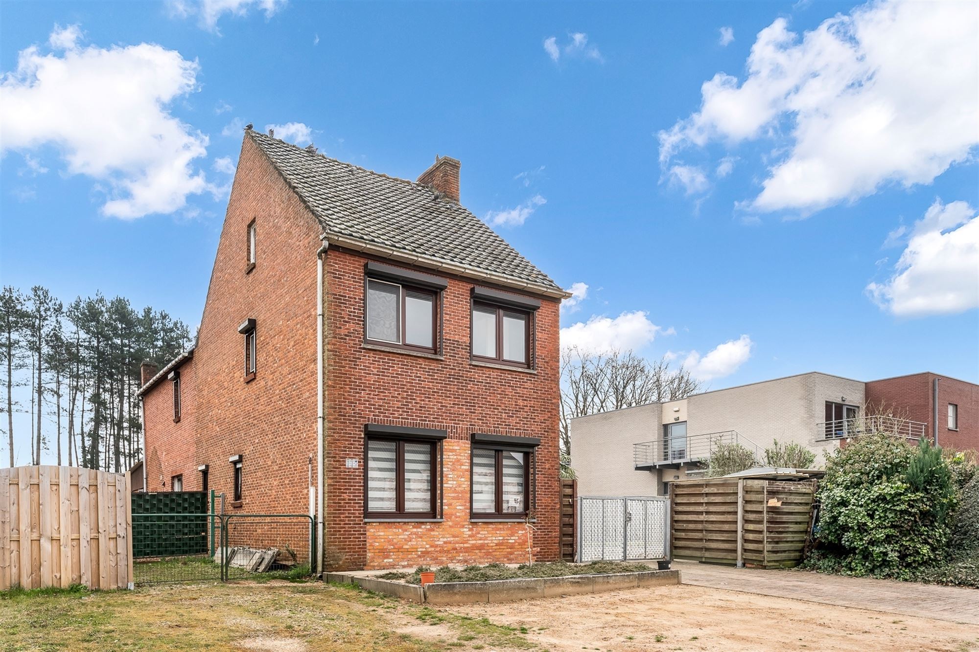 OP TE FRISSEN WONING MET POTENTIEEL GELEGEN OP EEN ZONNIG PERCEEL VAN 7A14CA TE PAAL foto 26