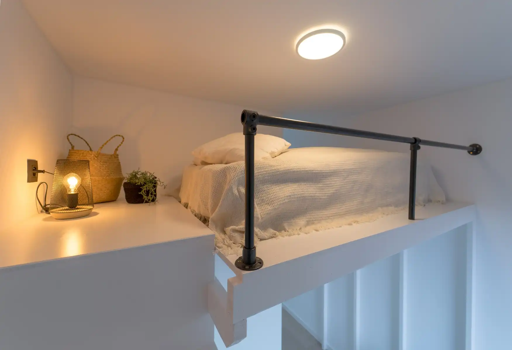 Gerenoveerd appartement (1 slaapkamer) met leuk terras foto 17