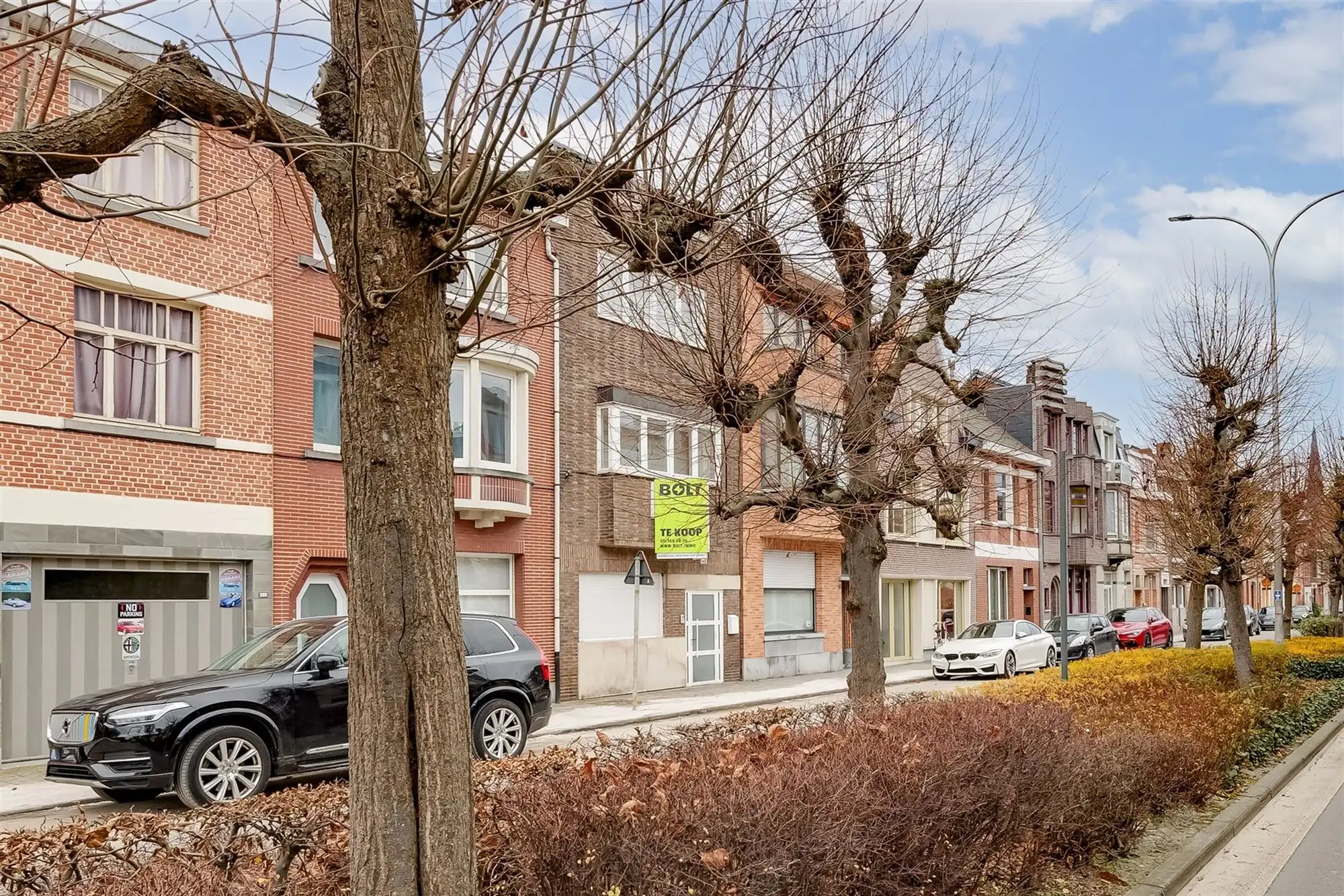 Instapklaar huis met magazijn in het centrum foto 2