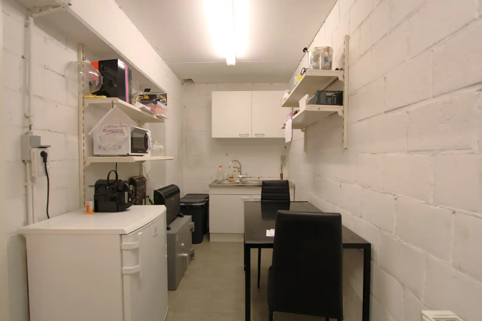 uitstekend gelegen handelspand Lippenslaan 148 foto 14