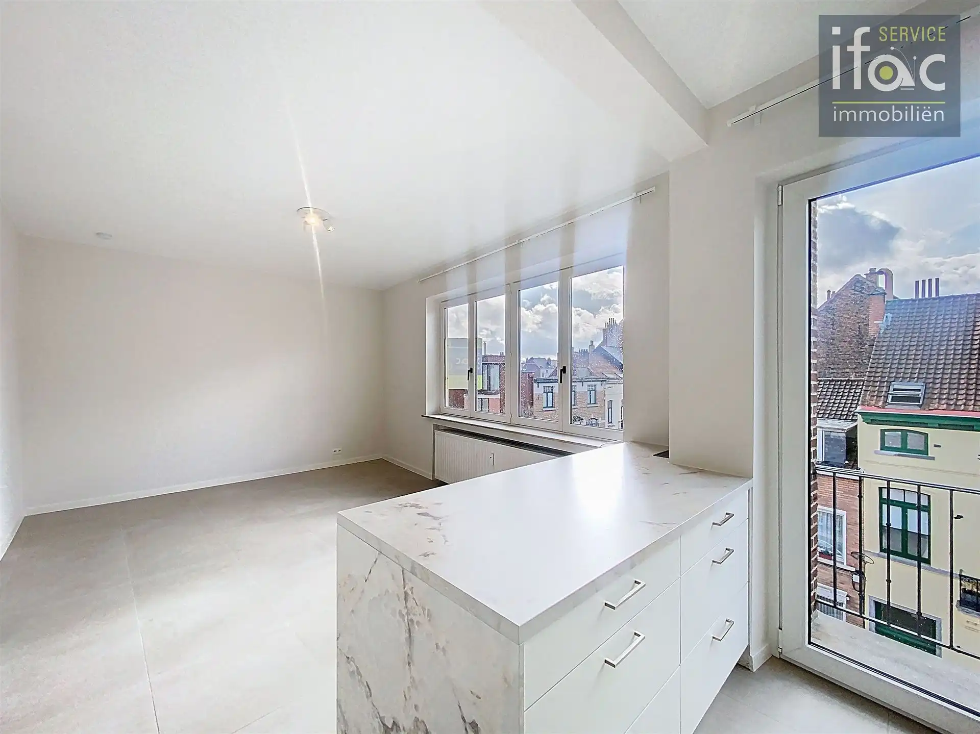 Gerenoveerd appartement met goede ligging foto 6