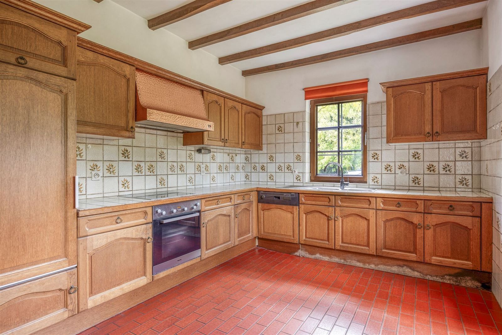 Grote woning op een terrein van 1989m² te Beersel foto 13