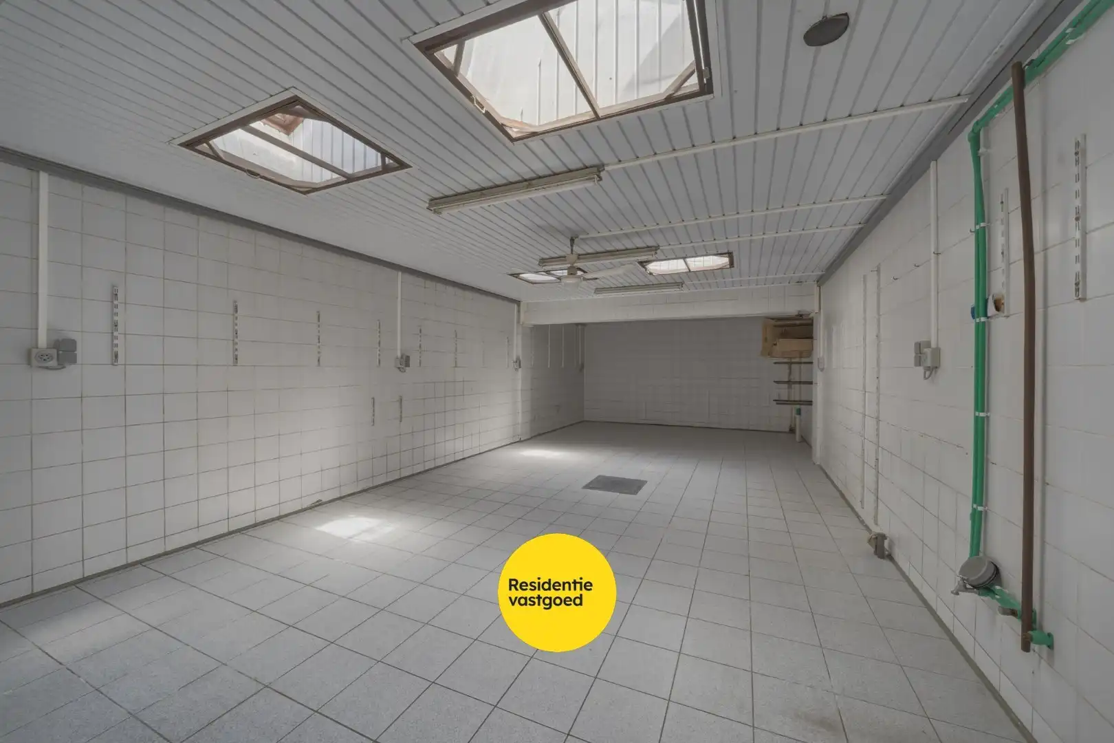Ruime handelswoning met potentieel te Bredene foto 8