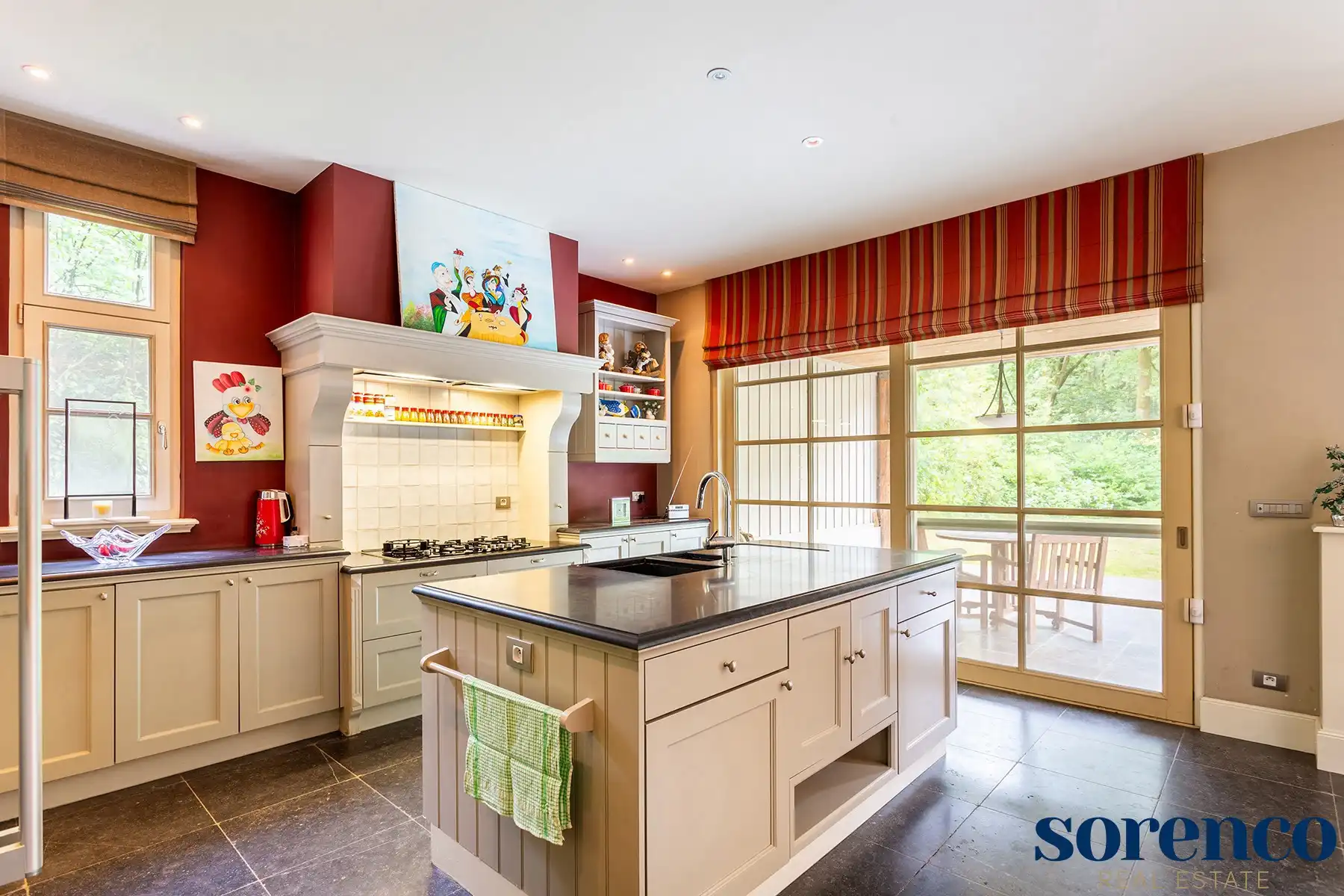 Exclusieve villa in een rustige groene wijk op een perceel van 3.676 m². foto 11
