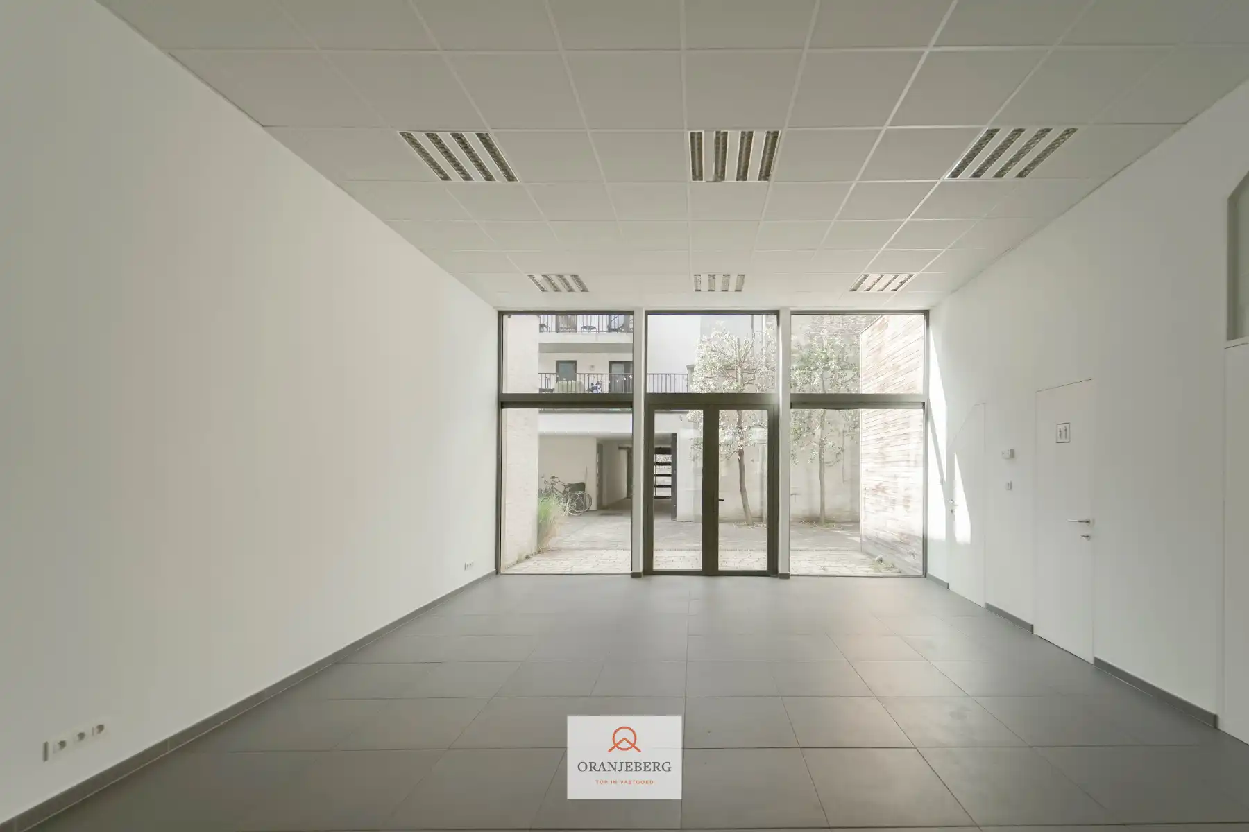 Handelspand 178 m²  te huur in Burgstraat foto 10