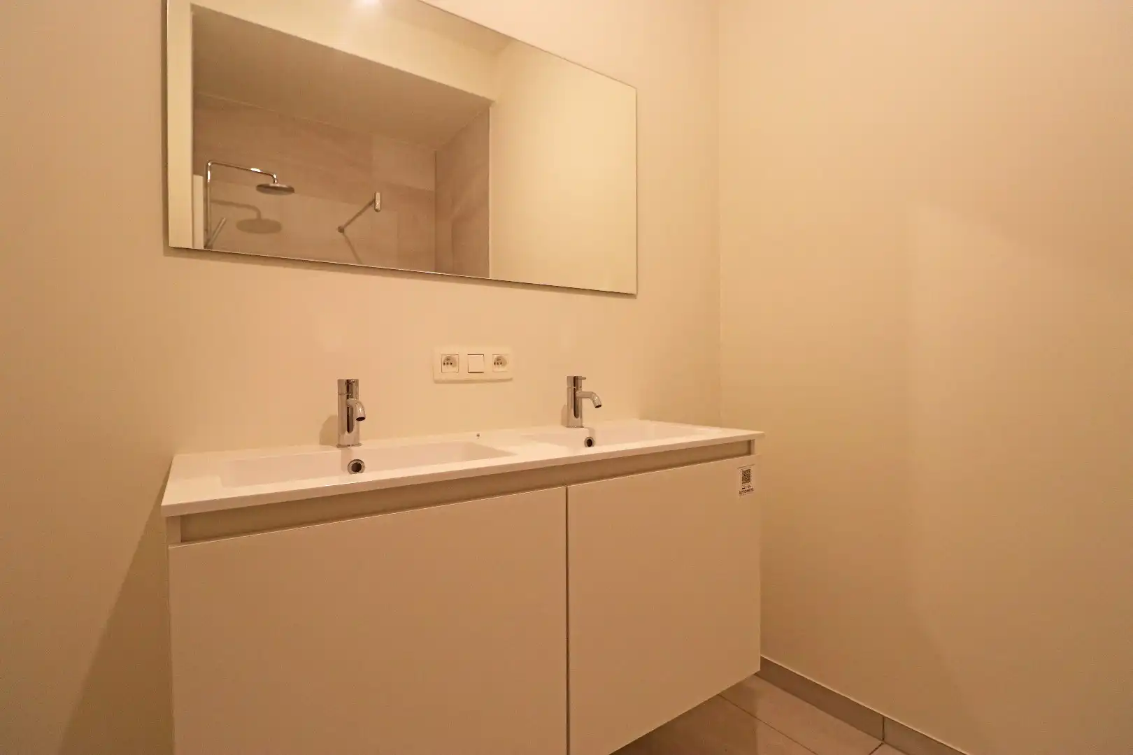 Modern appartement met tuintje foto 5