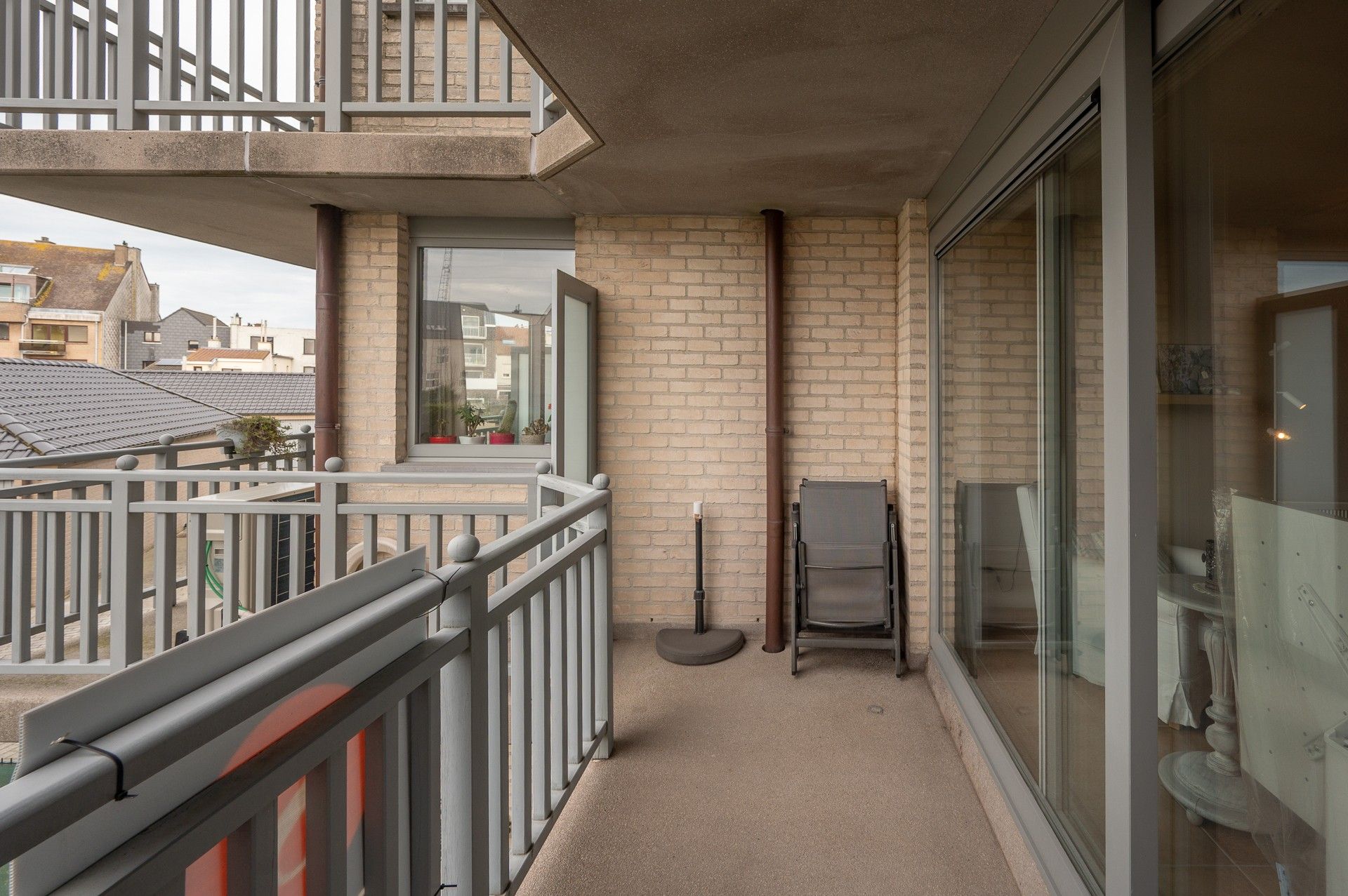 Heel verzorgd appartement met 2 slaapkamers te koop in het centrum van De Haan. foto 10