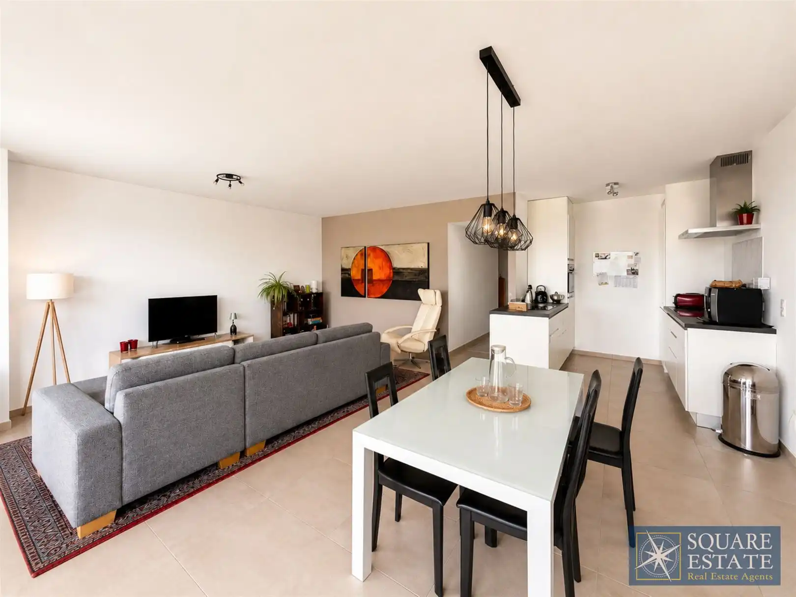 Prachtig appartement met 2 slaapkamers foto 2
