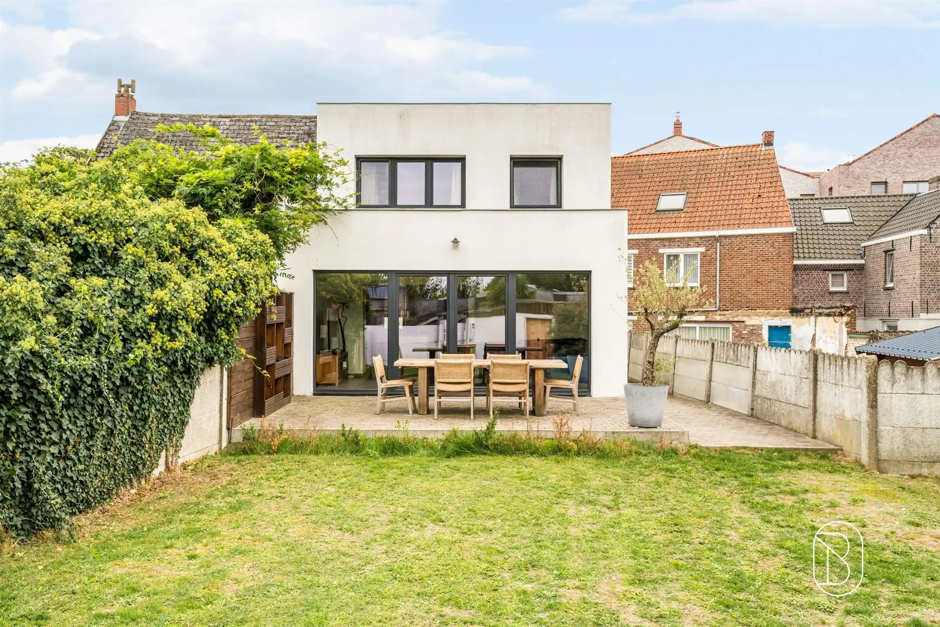 Volledig vernieuwde woning met 3 slaapkamers foto 17
