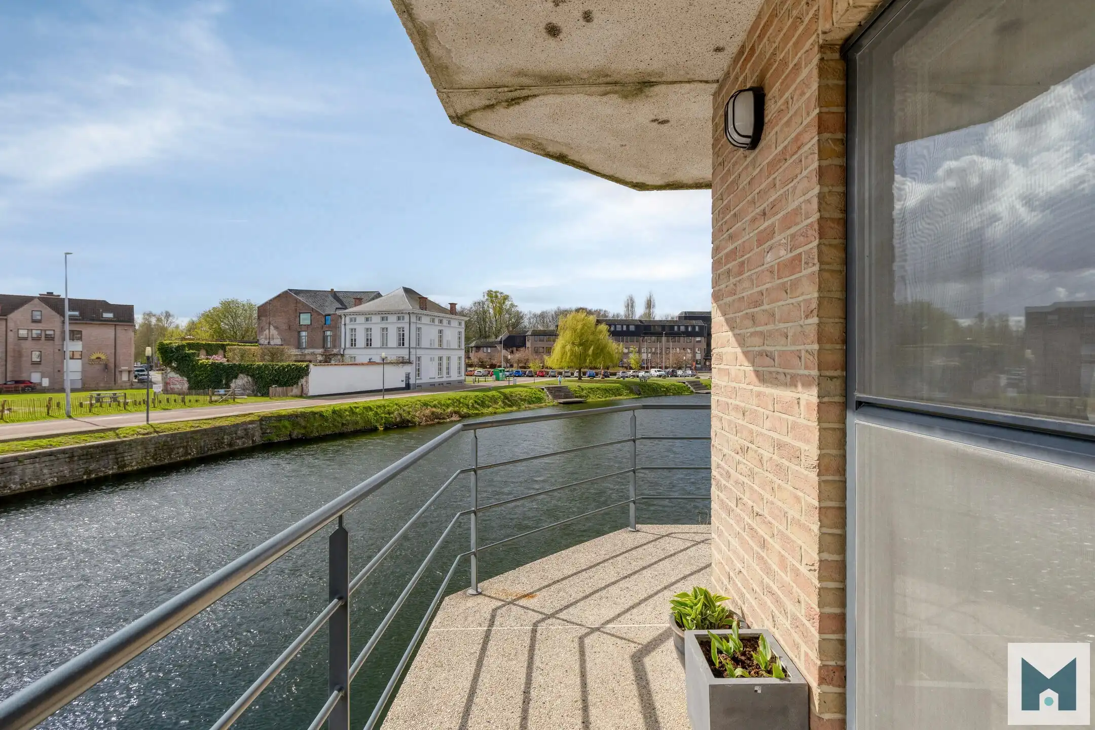 Lichtrijk app. met 2 slpks en prachtig zicht op het water! foto 13