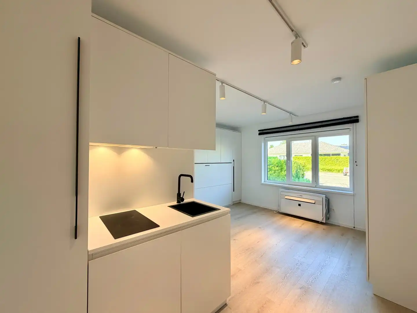 Gezellige studio op rustige ligging in Kortrijk! foto 3