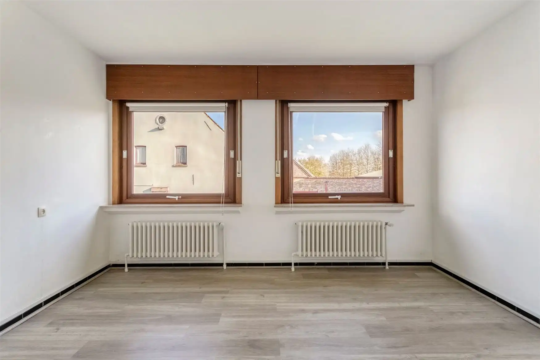 Woning gelegen in rustige, residentiële wijk foto 10