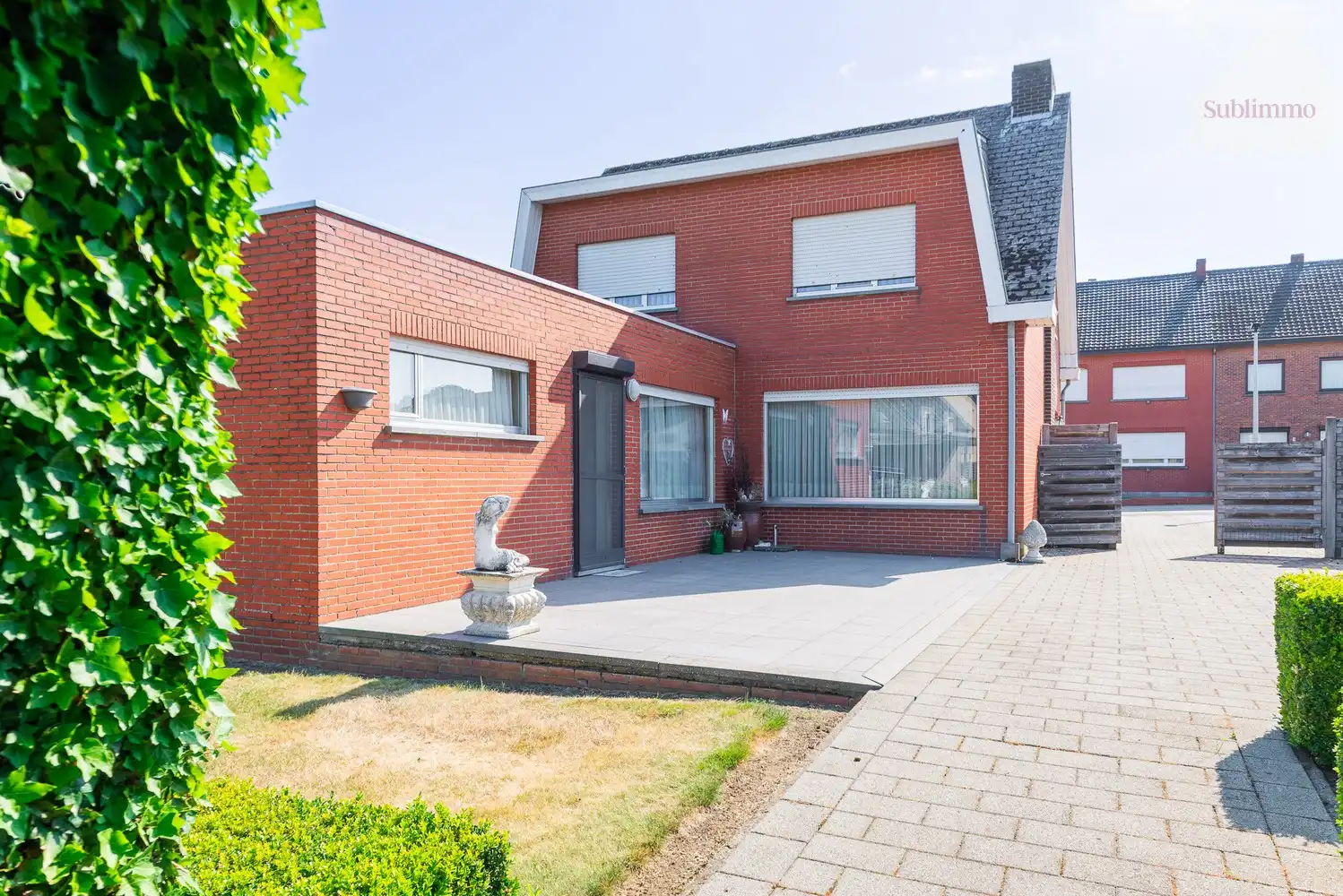 Eengezinswoning met 4 slaapkamers, garage en volledig omheinde tuin op een perceel van 972m² in Meerhout. foto 27