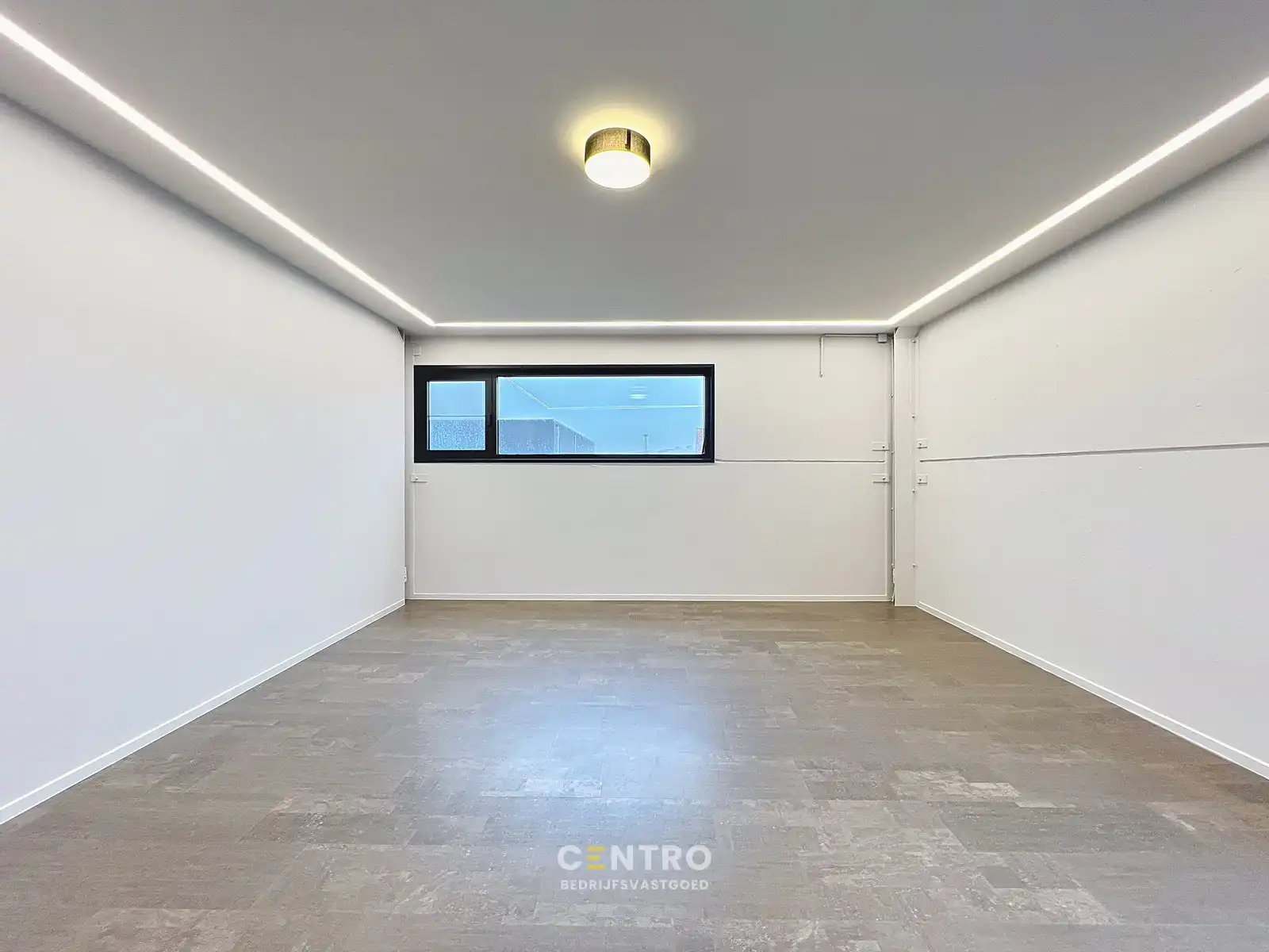 INSTAPKARE kantoorruimte met gemeenschappelijke faciliteiten (receptie, wachtzaal, parking,...) aan SCHIERVELDE! foto 12