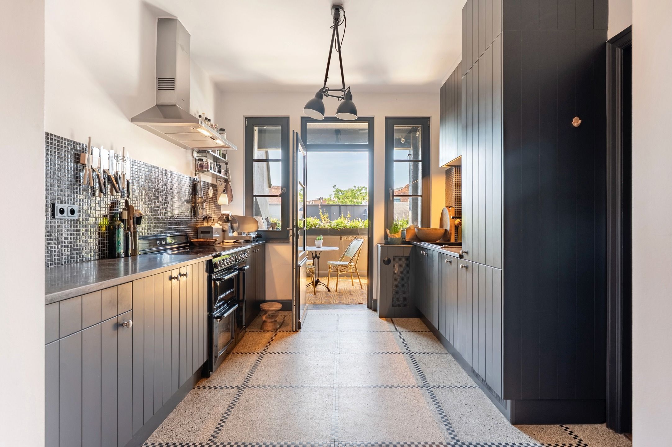 ANTWERPEN - Karaktervol appartement met 4 slpk en zuidterras foto 9