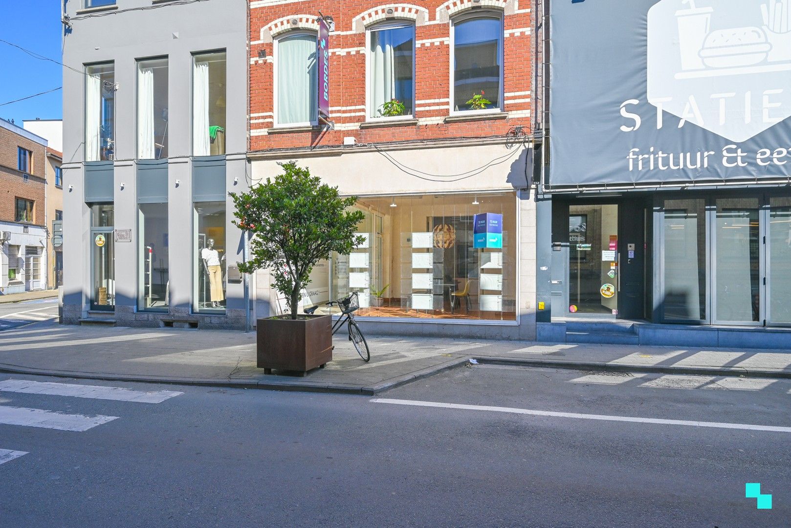 Uitstekend gelegen kantoorruimte in centrum Waregem foto 13