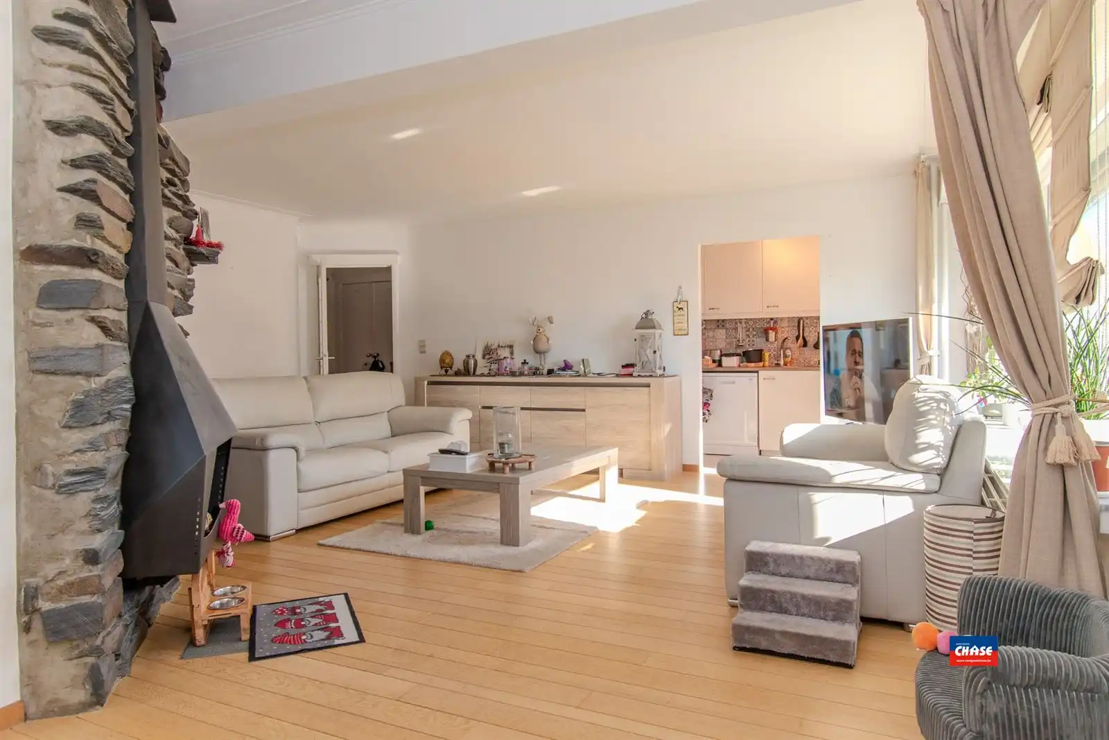 Knap 1 tot 3-slaapkamer appartement met terras foto 2