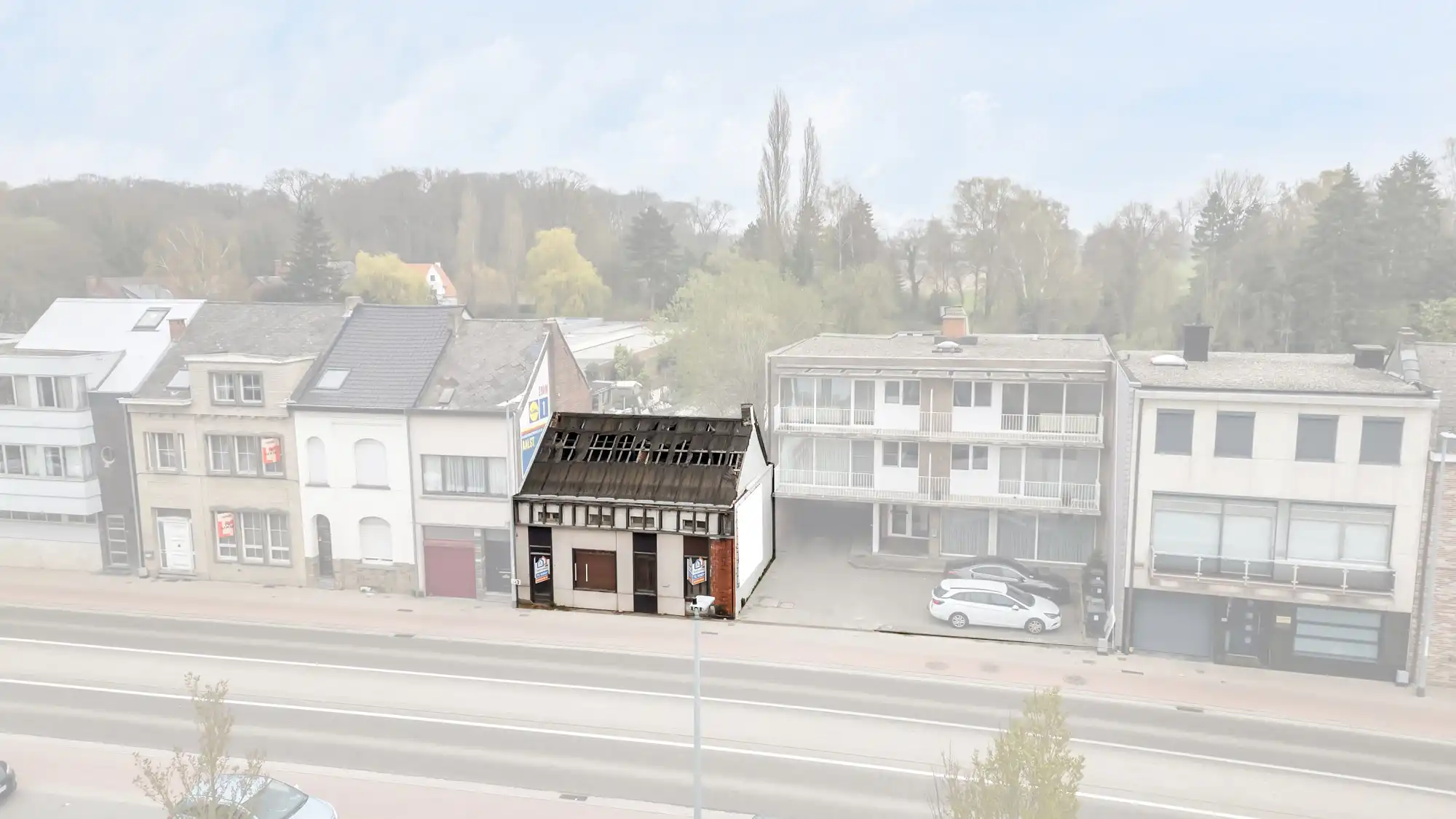 Totaalrenovatie of heropbouwwoning in Aalst foto {{pictureIndex}}