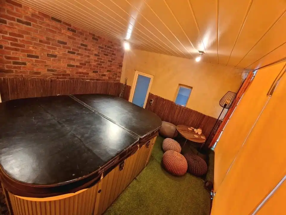 INSTAPKLARE STADSWONING MET DIRECT RENDEMENT IN HET HART VAN DE STAD foto 18