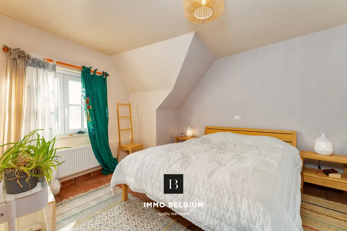 Perfect onderhouden woning met garage nabij het centrum foto 8