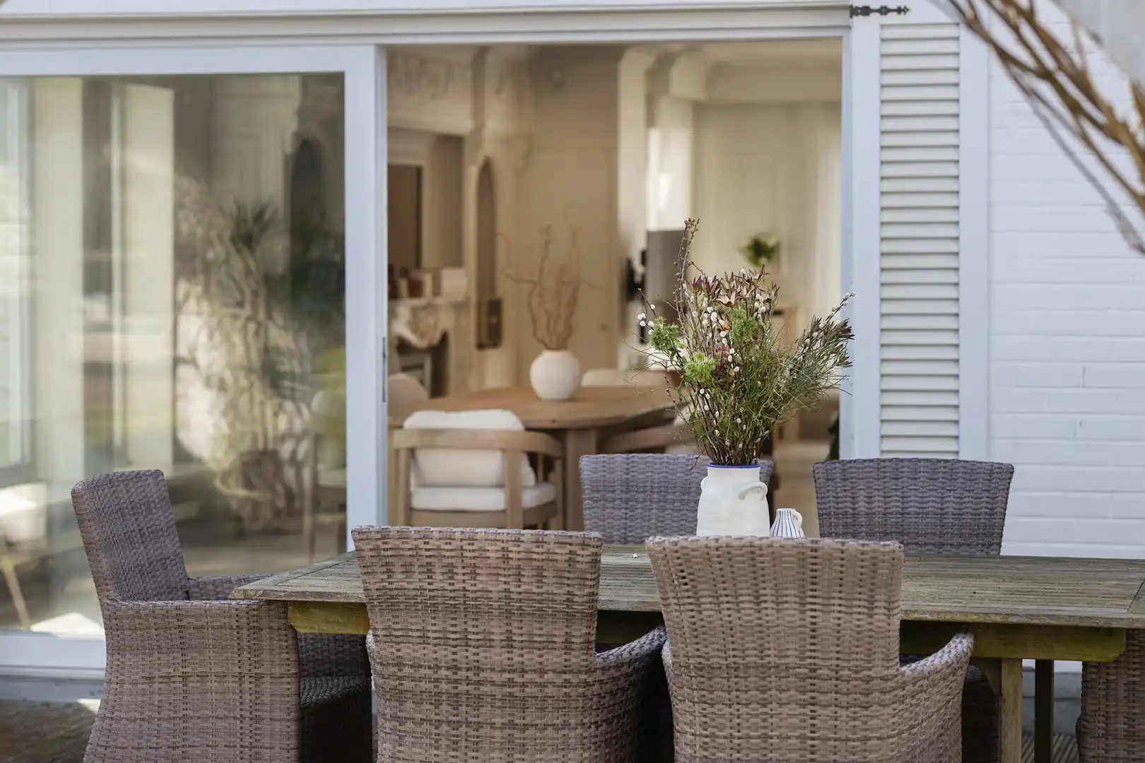 Klassevolle gelijkvloerse villa gelegen op Hoog Kortrijk. foto 12