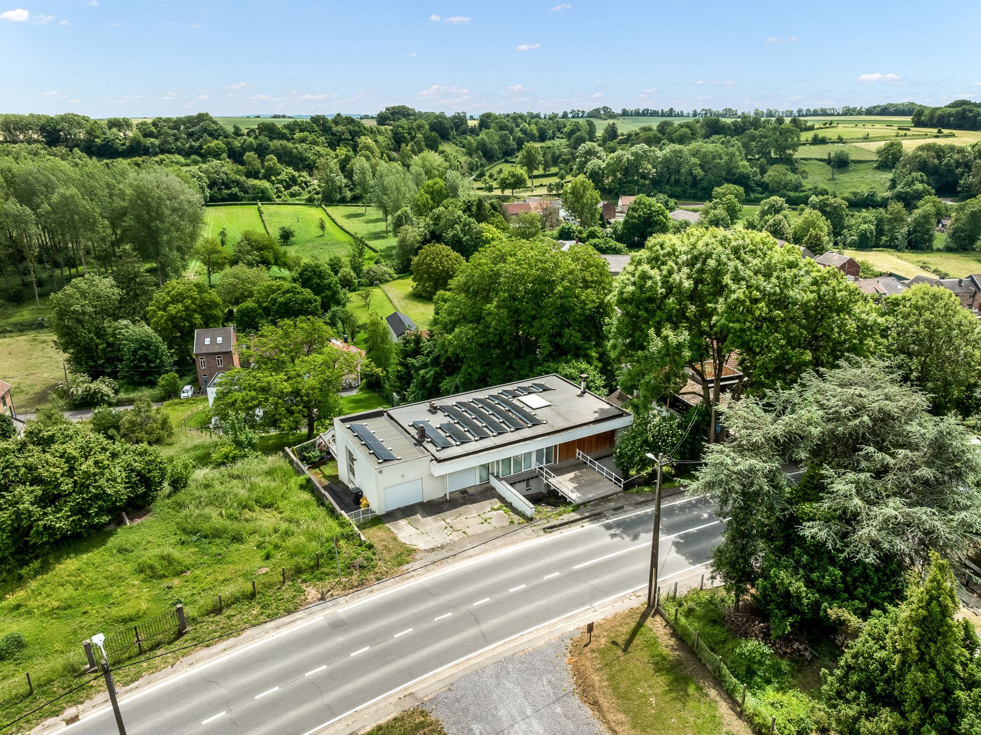 Unieke woning met uitzicht op de Jekervallei foto 27