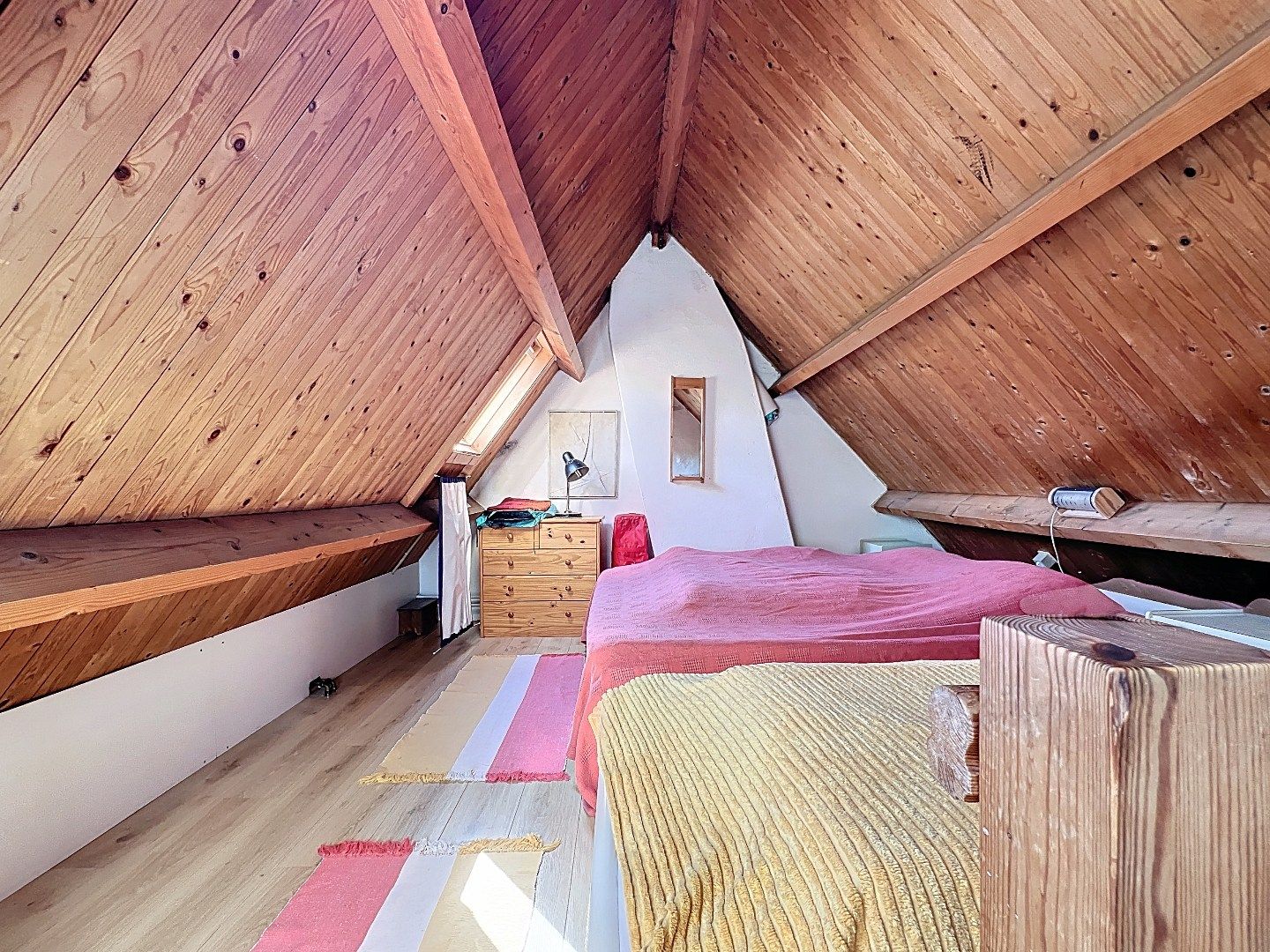 Idyllisch gelegen monumentale woning foto 22