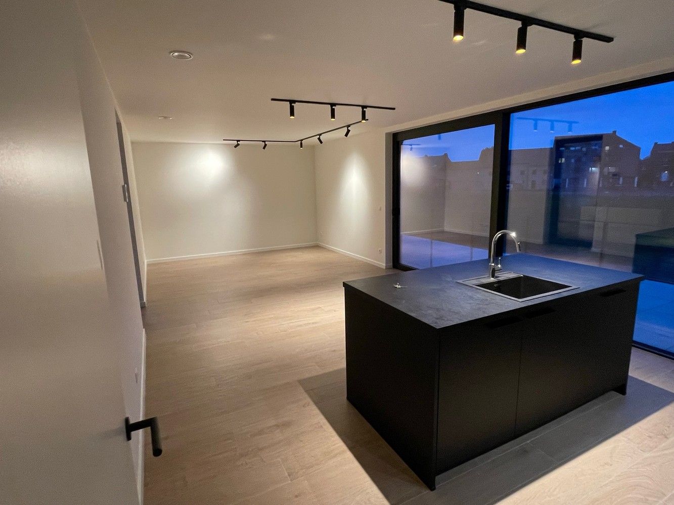 TE HUUR: volledig uitgerust appartement in Beverst foto 4
