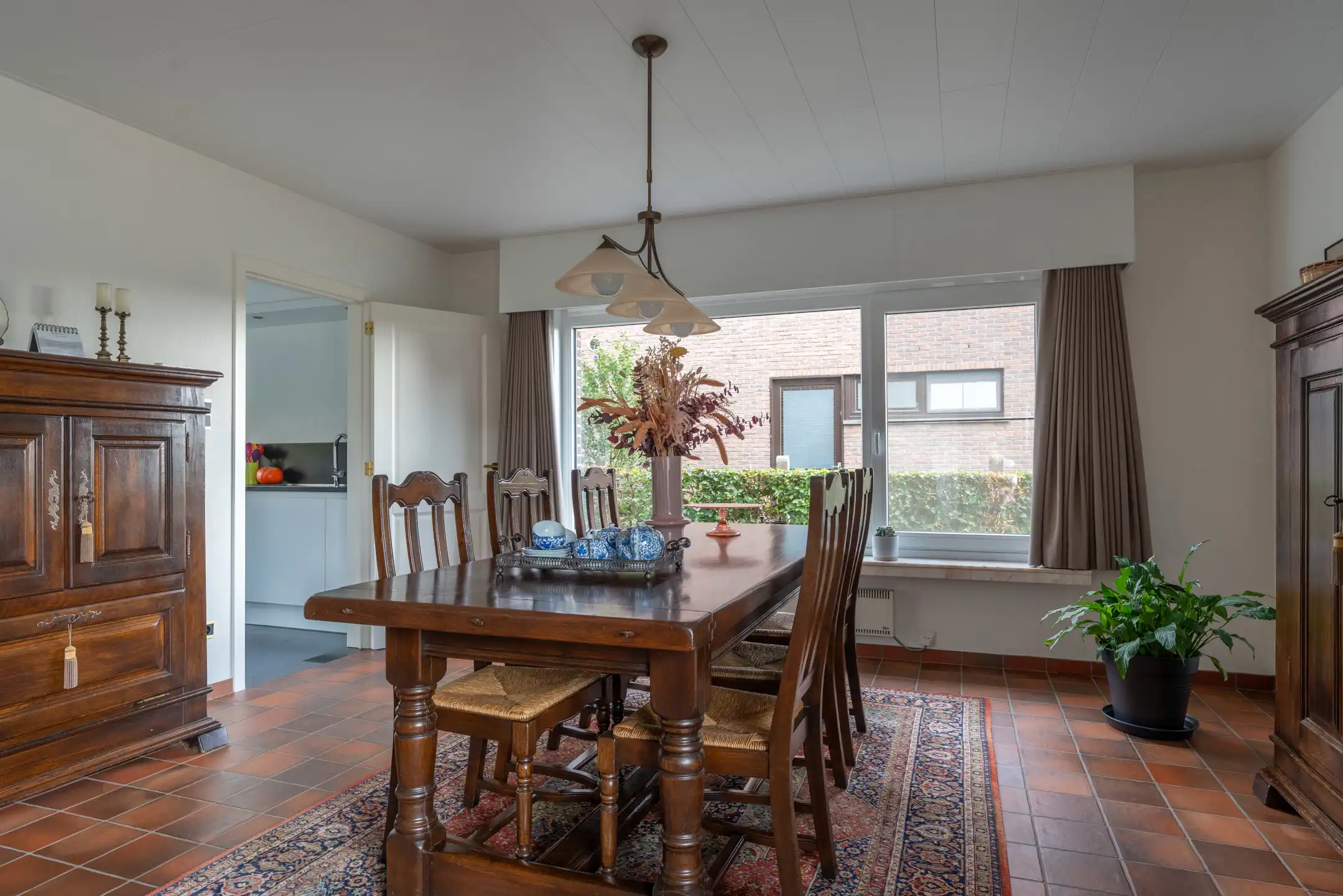 Gunstig gel. instapklare woning op mooi perceel van 1.000 m² foto 7