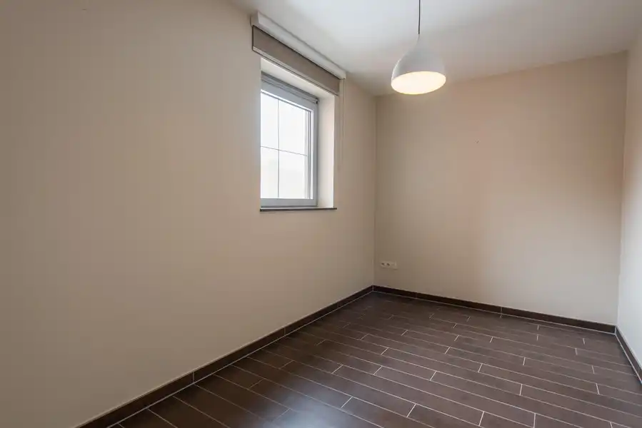 Instapklaar appartement van 107 m² in centrum Diepenbeek. foto 15