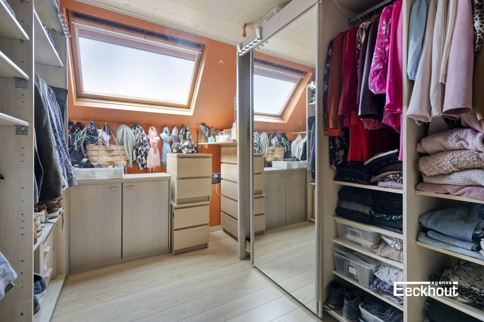 Instapklare woning met handelsruimte en met zonnige tuin! foto 15