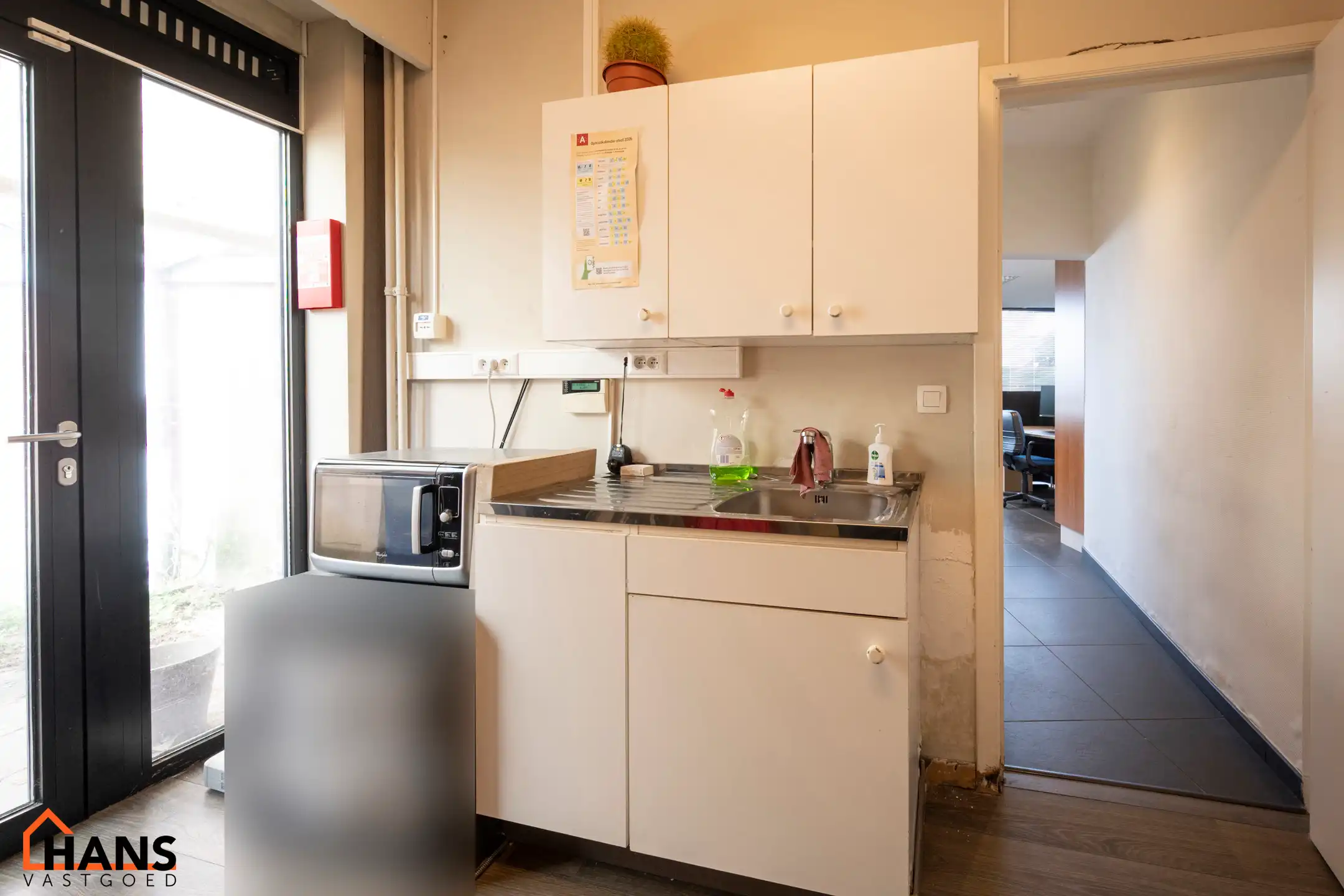 Ruim en praktisch ingedeeld kantoor met diverse mogelijkheden foto 14