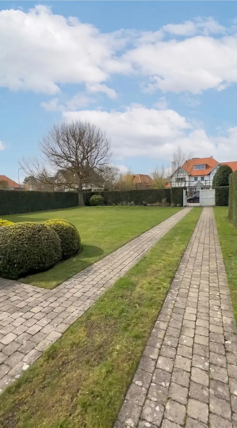 Uitzonderlijke koppelvilla op absolute topligging in hartje Zoute foto 2
