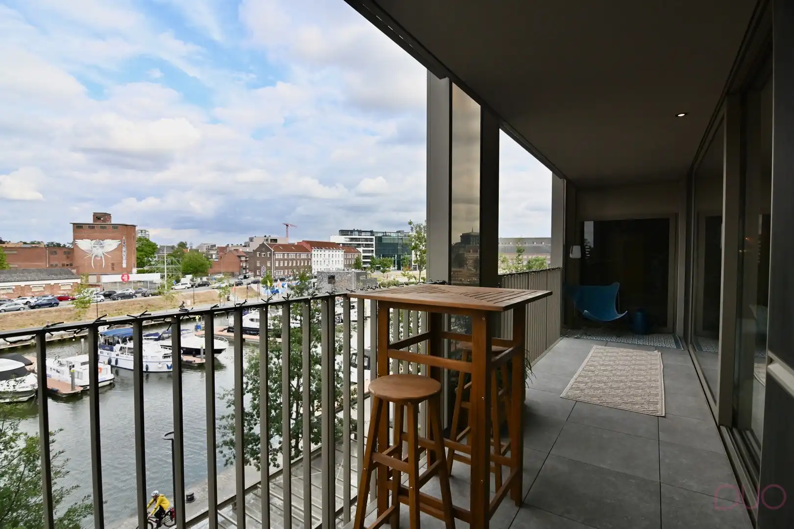Wonen aan het water, midden in het bruisende hart van Hasselt – perfect bereikbaar en volledig instapklaar! foto 23