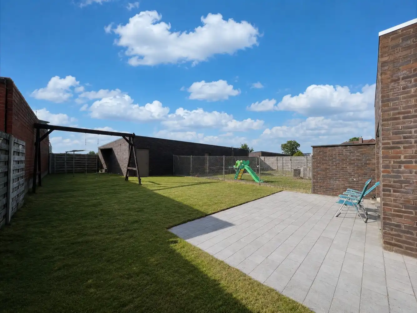 Recente, energiezuinige woning met zonnige tuin (344m²)! foto 13