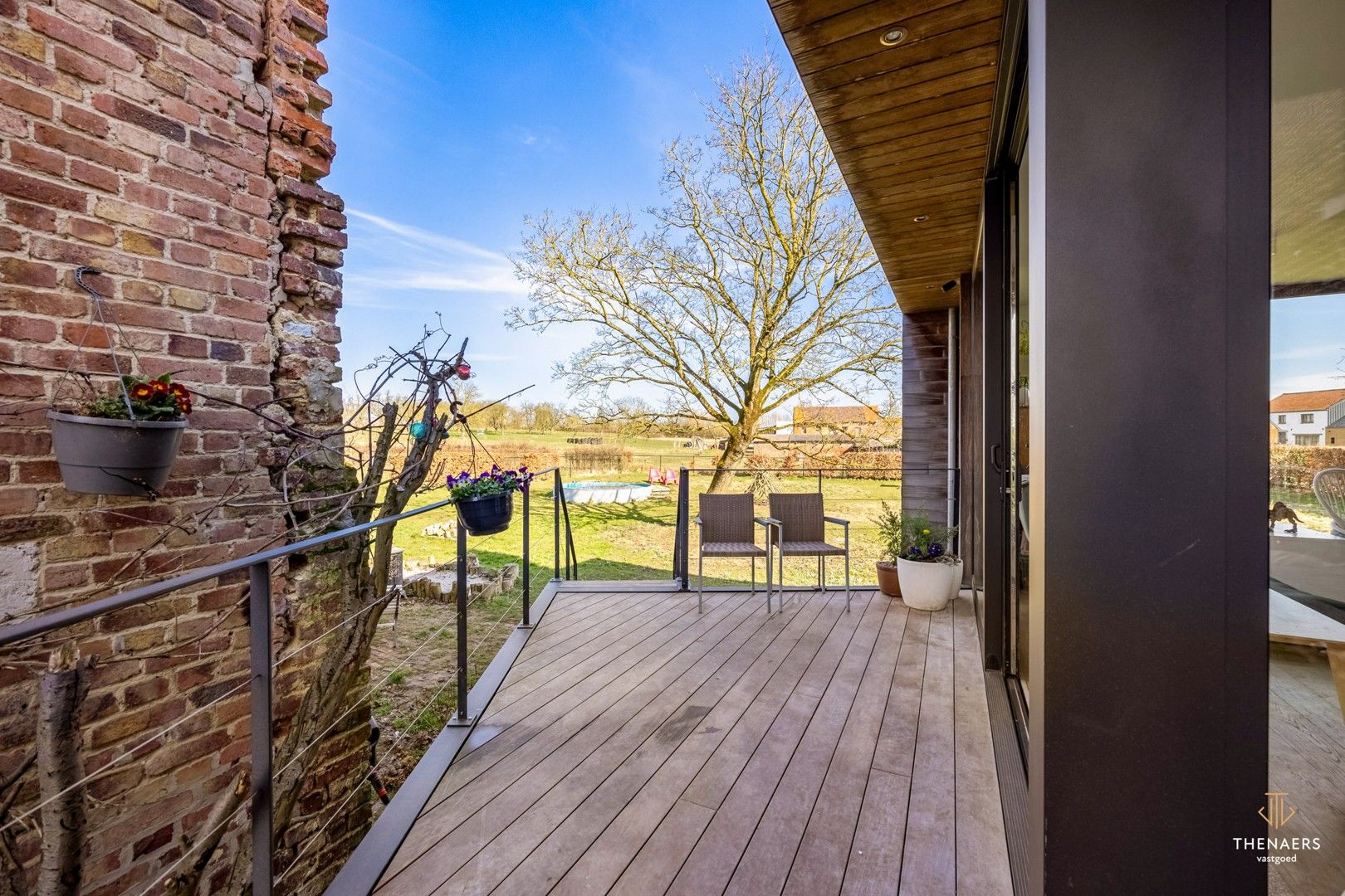 Prachtige, volledig gerenoveerde landelijke woning met ruime tuin in Gingelom (Jeuk). foto 34