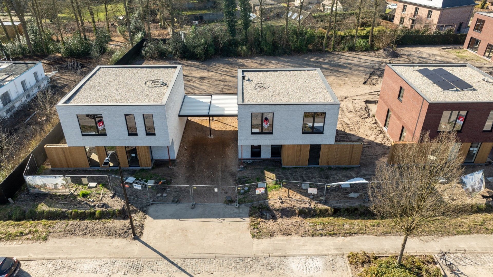 Energiezuinige open bebouwing met zongerichte tuin foto 2