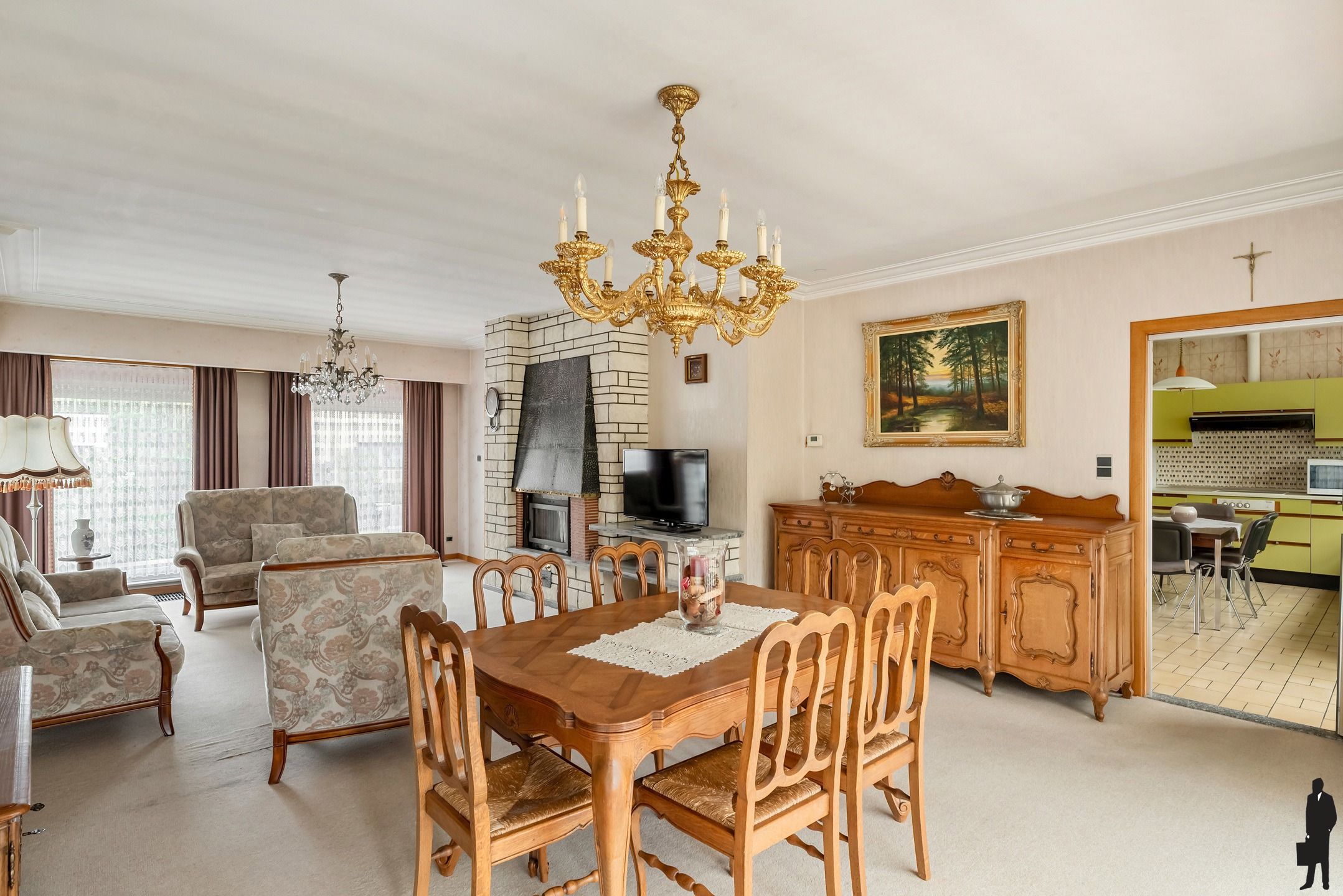 Ruime en rustig gelegen villa (341 m²) met 5 slk op een mooi perceel van 942 m². foto 11