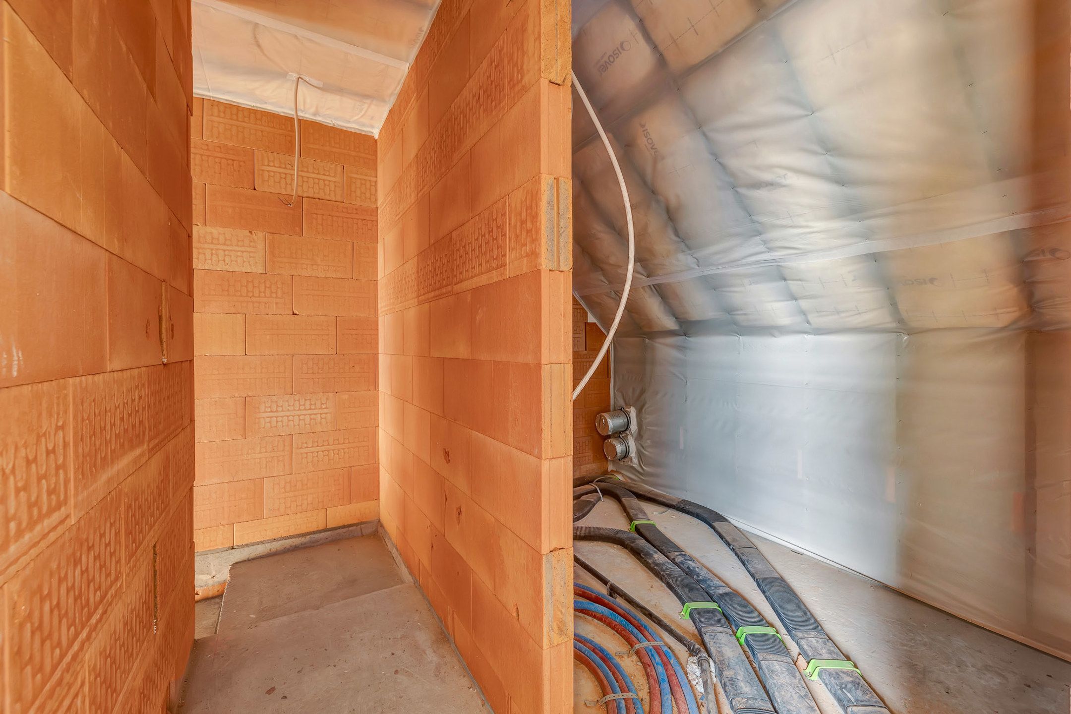 Ruime, volledig afgewerkte nieuwbouwwoning te Denderhoutem foto 20