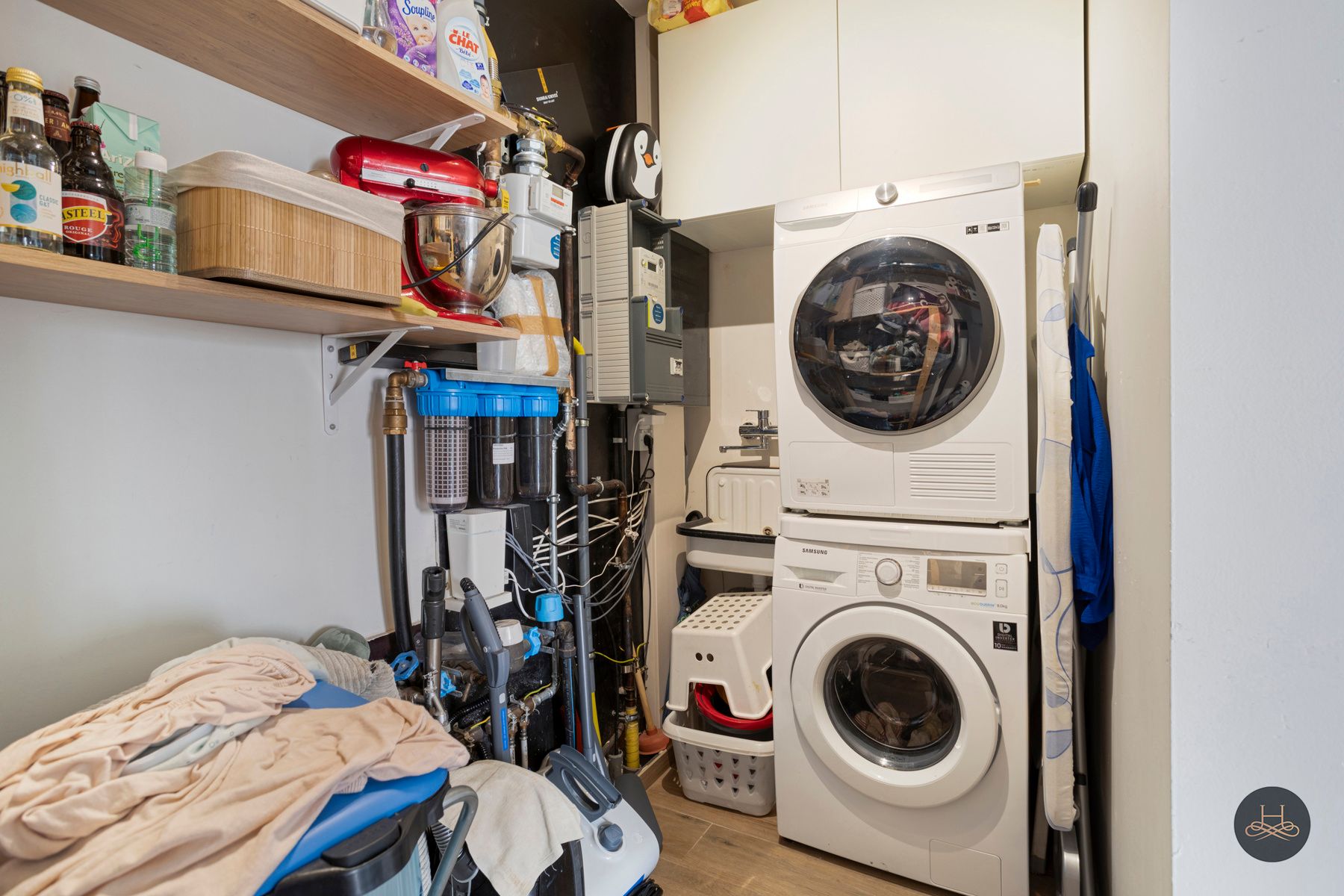 Recente moderne halfopen woning met zicht op groen foto 25