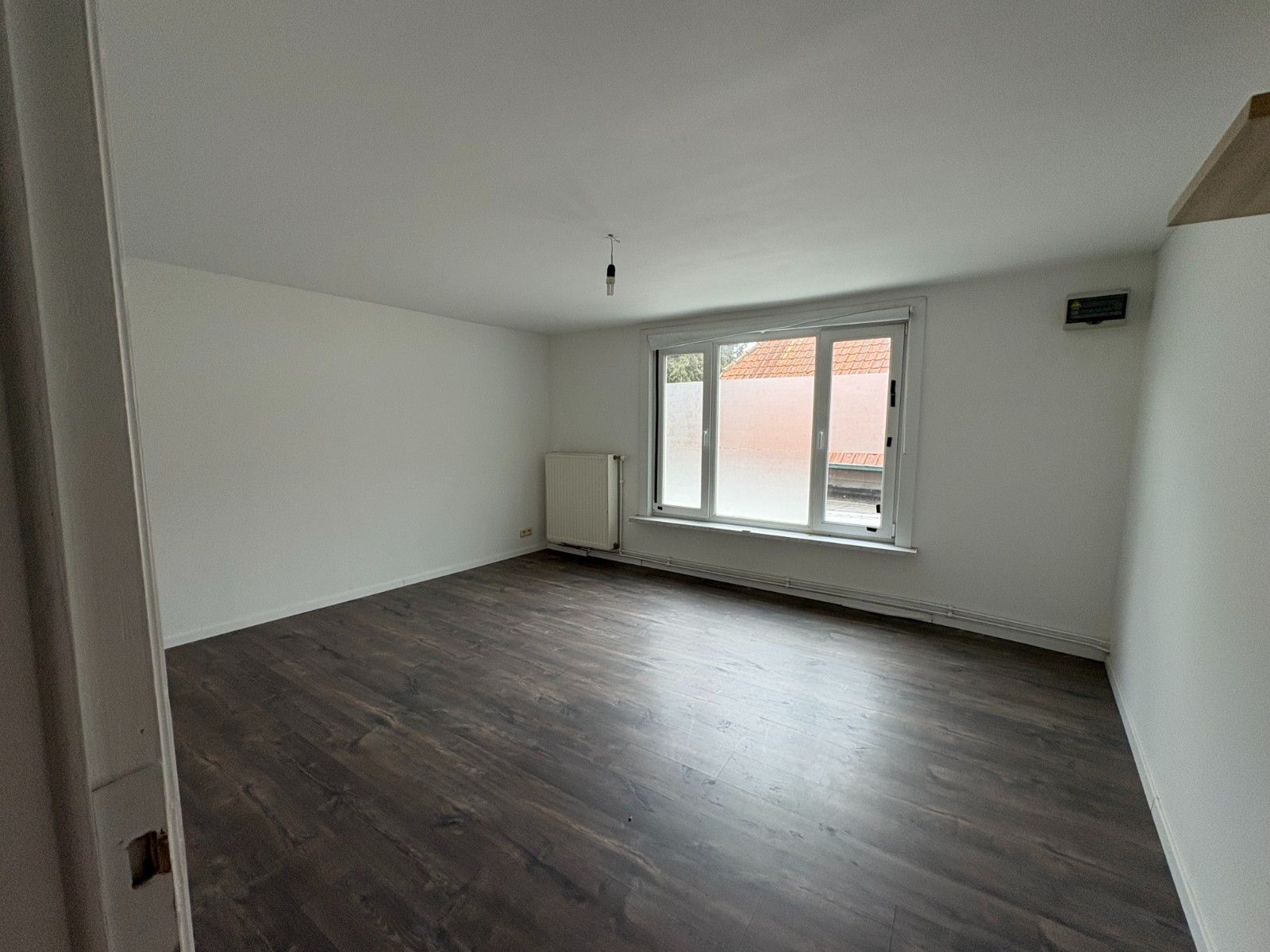 🏠 Vernieuwde gezinswoning met handelsgedeelte – renovatie 2022 foto 19