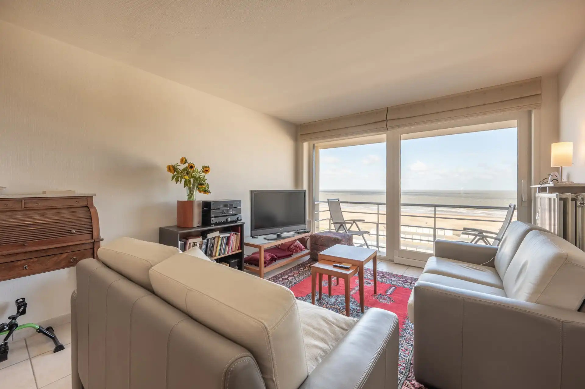 Ongemeubeld: Zeezicht - 2 slpk - parking op gelijkvloers! foto 4