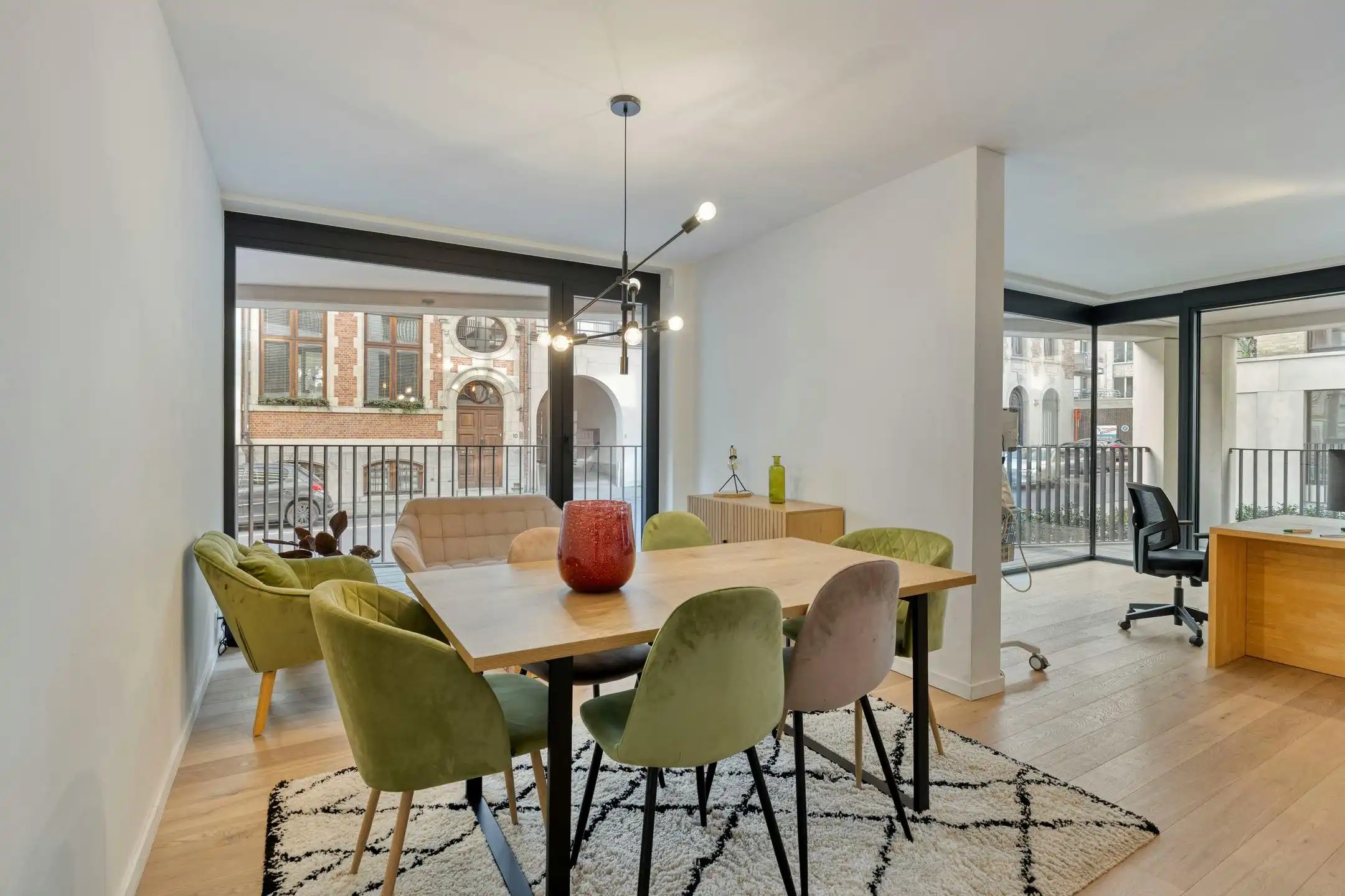 Modern en prachtig afgewerkt appartement in hartje Roeselare foto 8