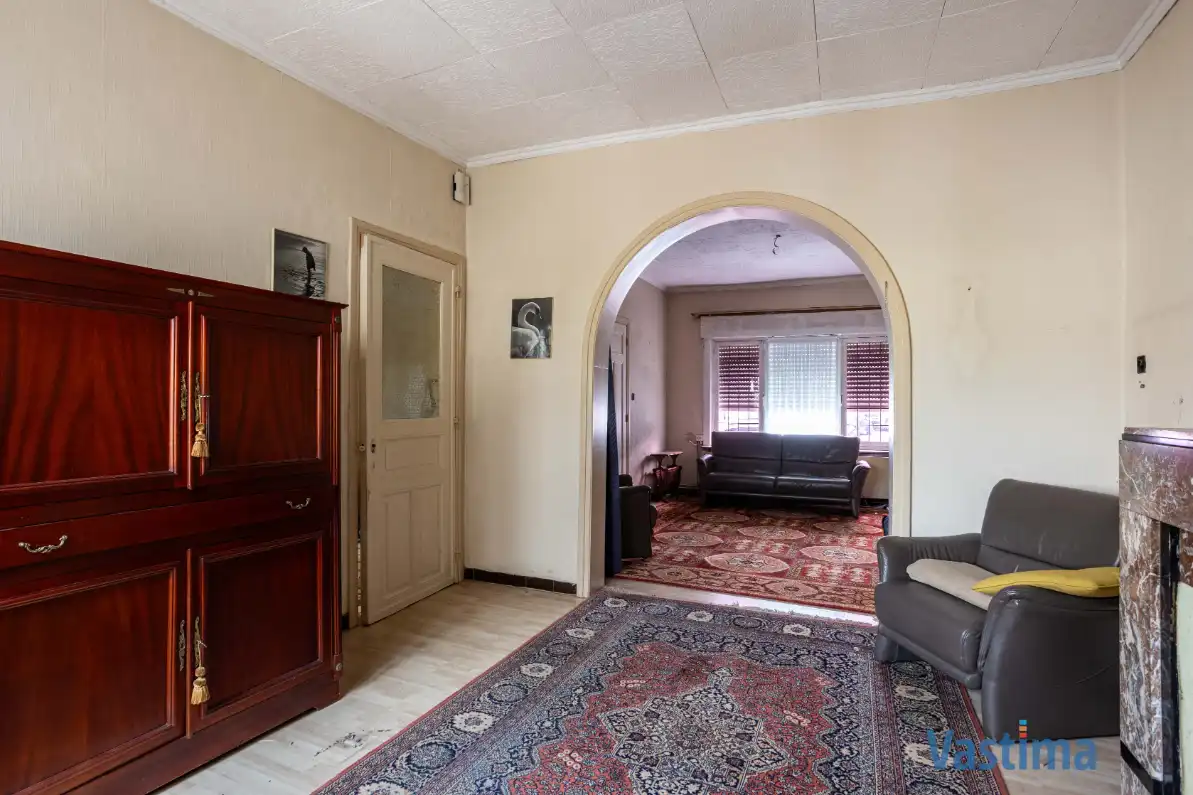 Te renoveren woning met tuin nabij OLV-Ziekenhuis foto 8