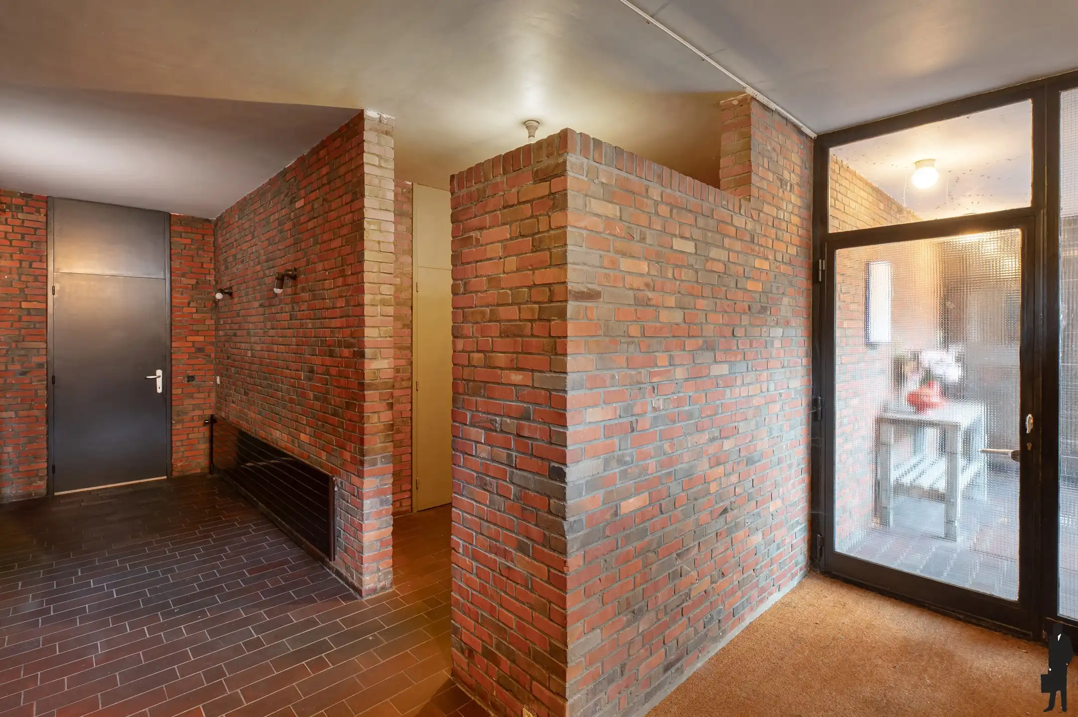 Voormalige dokterswoning in het centrum van Stabroek! foto 2