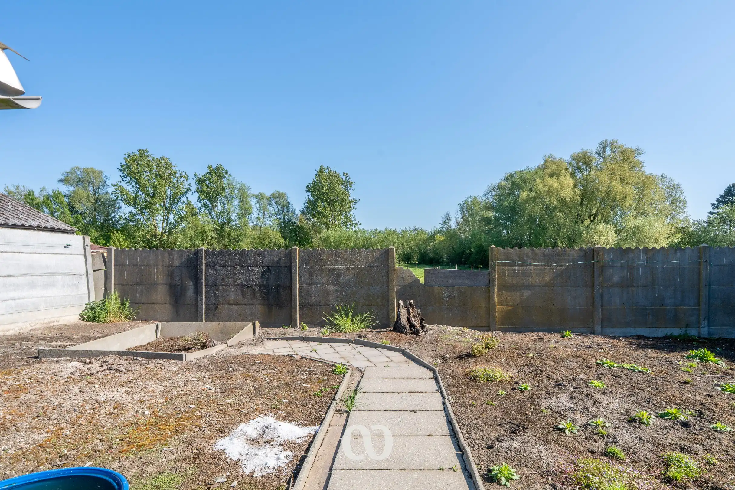 Stevige gezinswoning met tuin en volledige kelder in Lozer foto 17