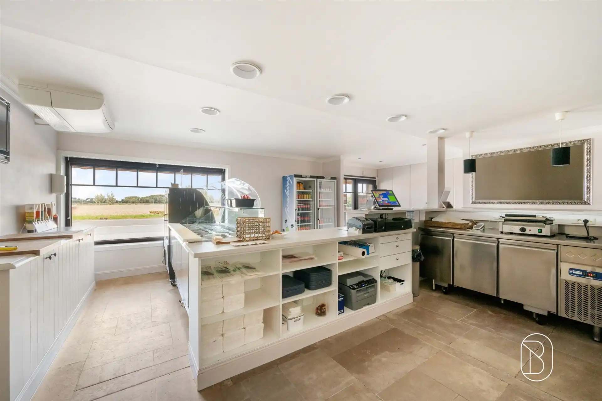 Goed draaiende broodjeszaak met ruim appartement in Vichte foto 7