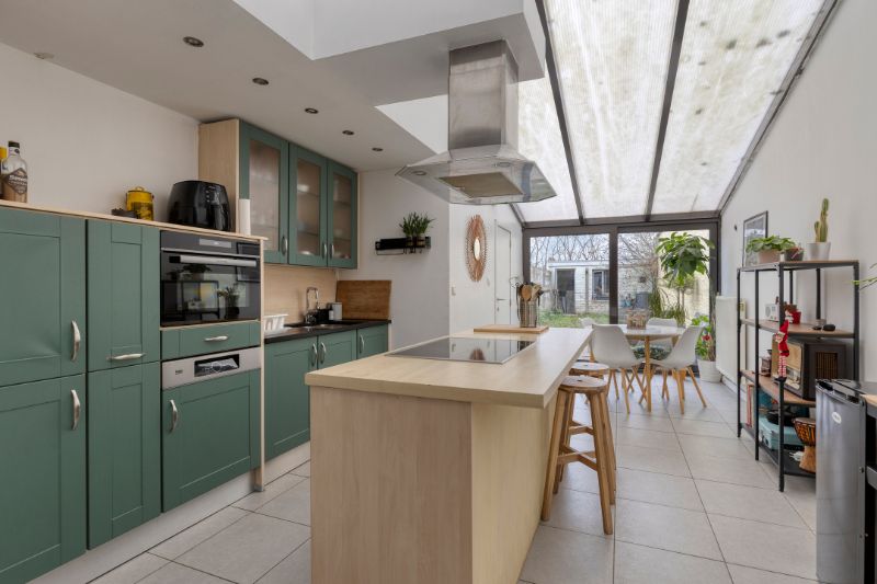 Aangename op te frissen woning met drie slaapkamers foto 2