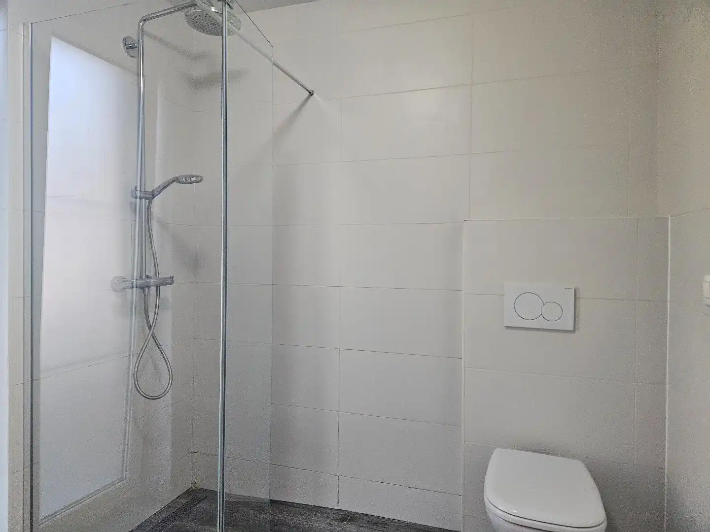 Ruim gelijkvloers appartement met 2 slaapkamers in Geel! foto 10