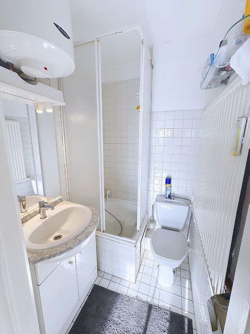 Ruime studio gelegen aan de achterzijde van de Zeedijk foto 7